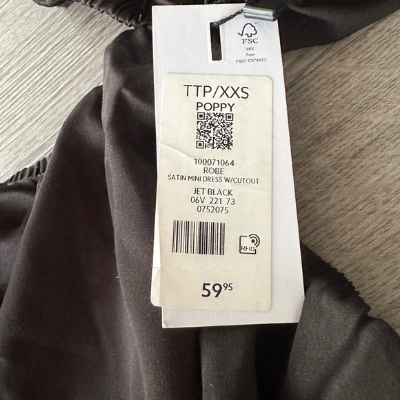 Dynamite dress - Picture 2 of 2